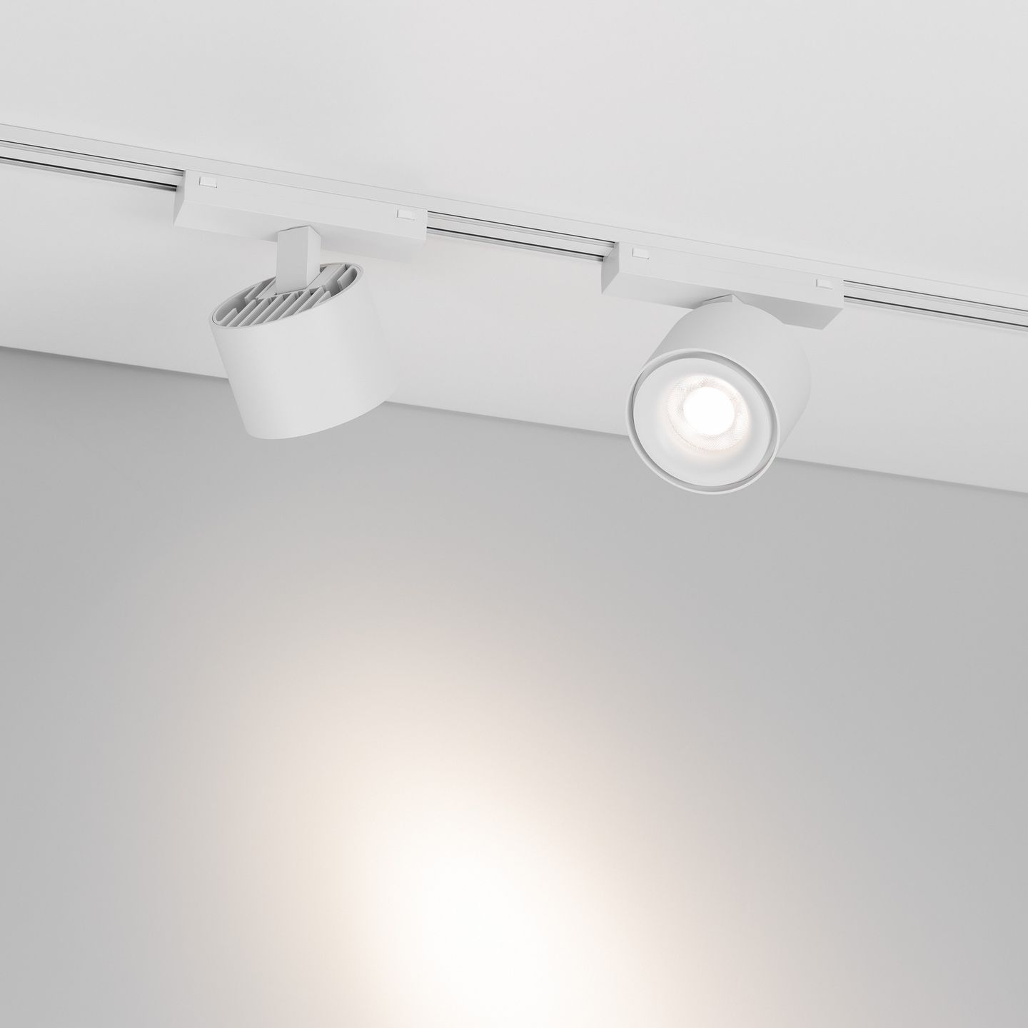 b_DL-12600-0806.jpg