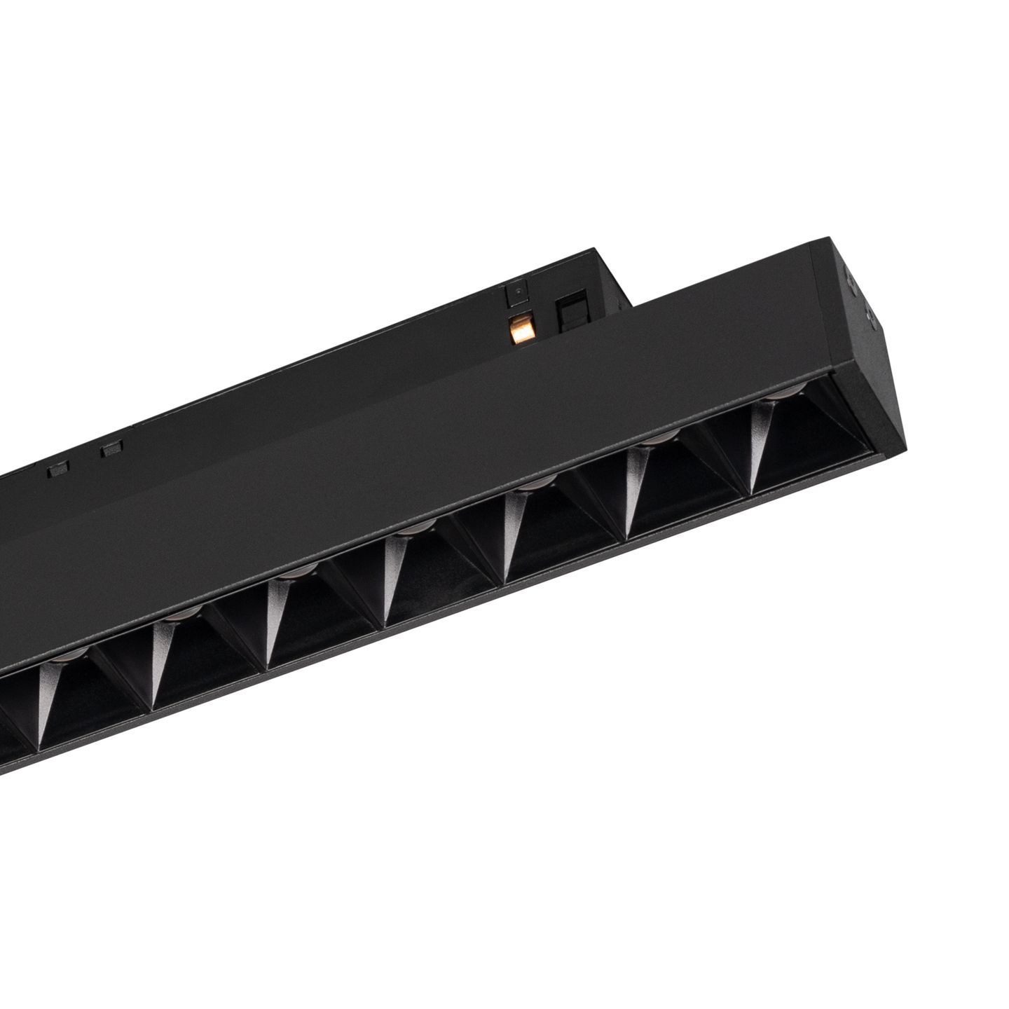 b_DL-12600-0552.jpg