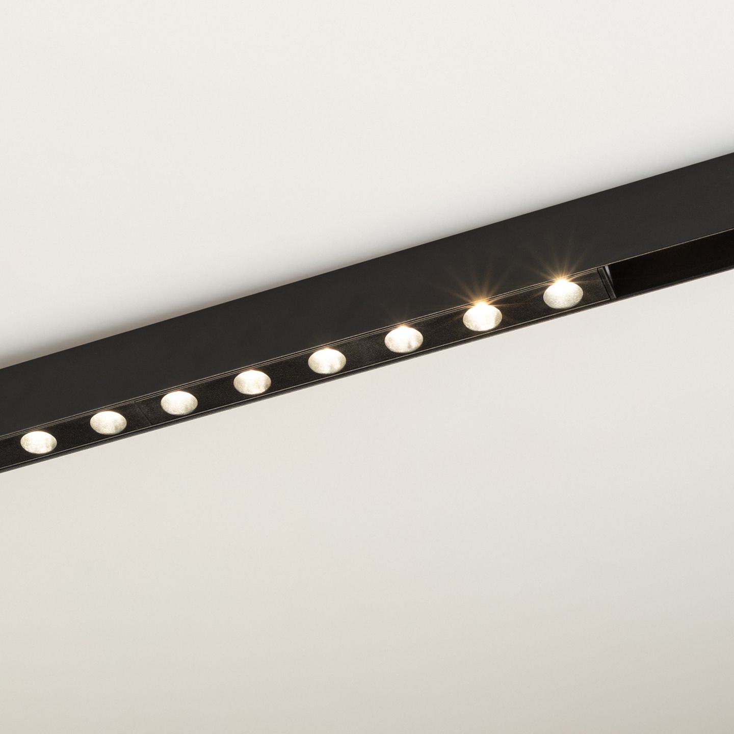a_DL-12600-0247.jpg